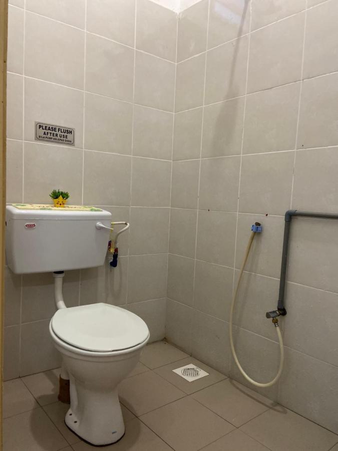 Abg Long Fadhil Homestay Σουνγκάϊ Πετάνι Εξωτερικό φωτογραφία