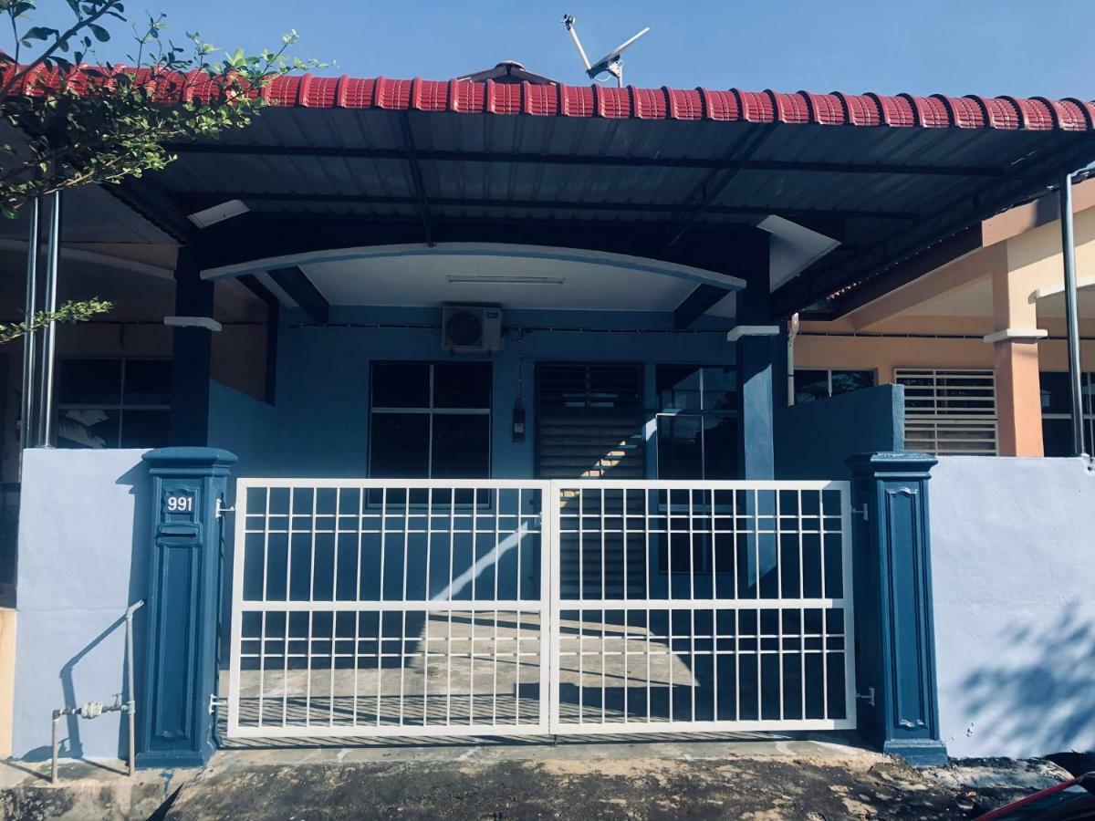 Abg Long Fadhil Homestay Σουνγκάϊ Πετάνι Εξωτερικό φωτογραφία